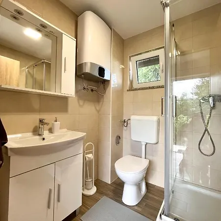 House Tomajna Nyaraló *